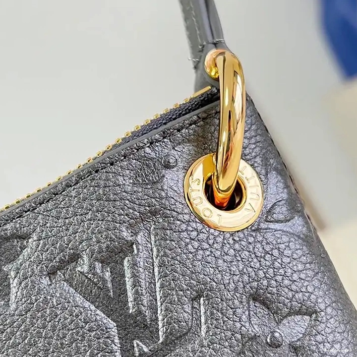 Fashionrepsfam ru Bags LV 2411YA0217 0811